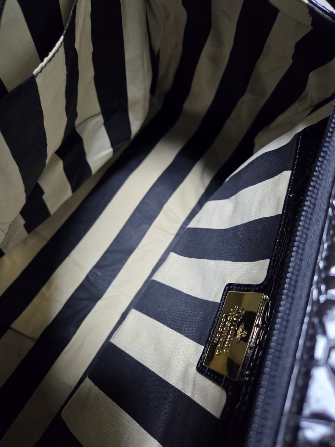 비비안웨스트우드 챈서리 ORB 페이던트 숄더백 상품이미지2