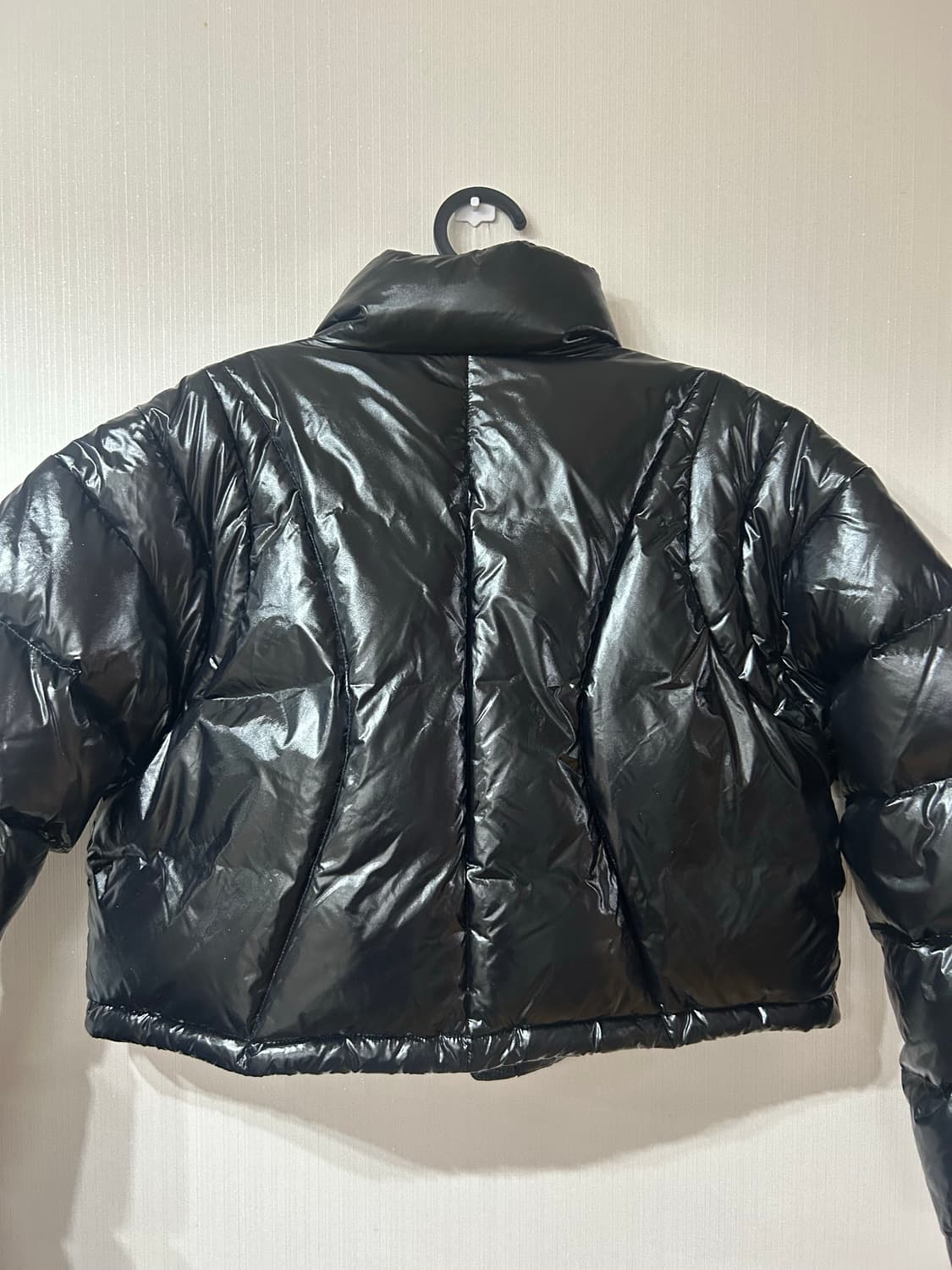 커렌트 숏패딩 유광 상품이미지4