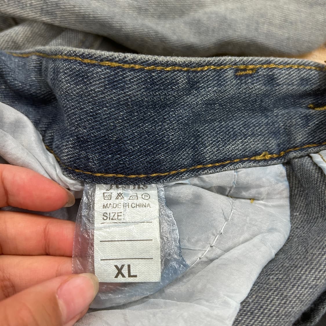 [정품/XL] 절개 워싱 데님팬츠 상품이미지4