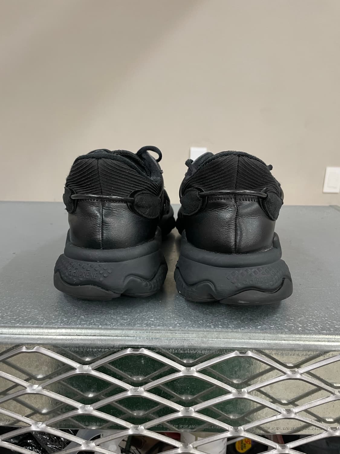 아디다스 오즈위고 트리플 블랙 285 상품이미지3