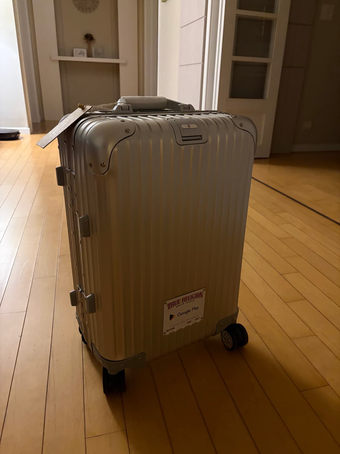 트루릴리전 x 구글플레이 여행용 캐리어  상품이미지1