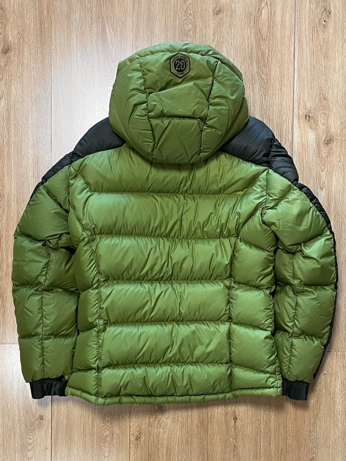 택포) 국내 유일 마운틴하드웨어 20주년 한정 투톤 구스다운 패딩 상품이미지4