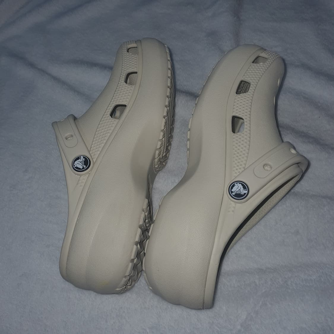 crocs.크록스 키높이 샌들.클래식 플랫폼 클로그 240 상품이미지5