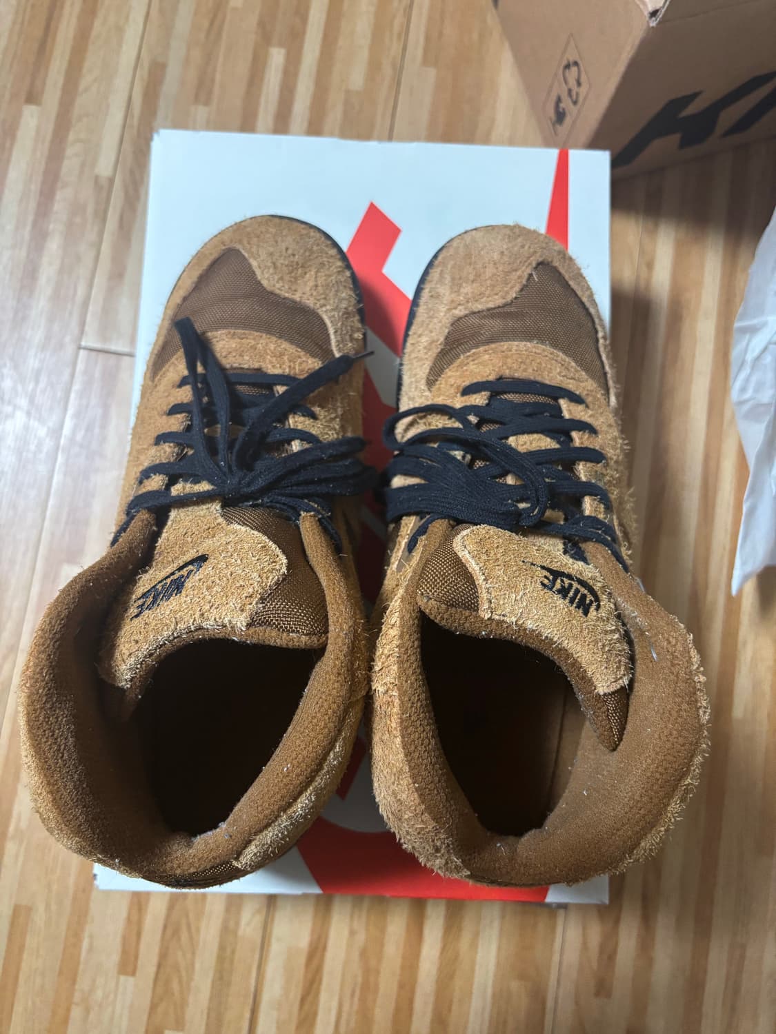 280) 나이키 x 스투시 에어 발토로 라이트 브리티시 탄 앤 블랙 상품이미지9