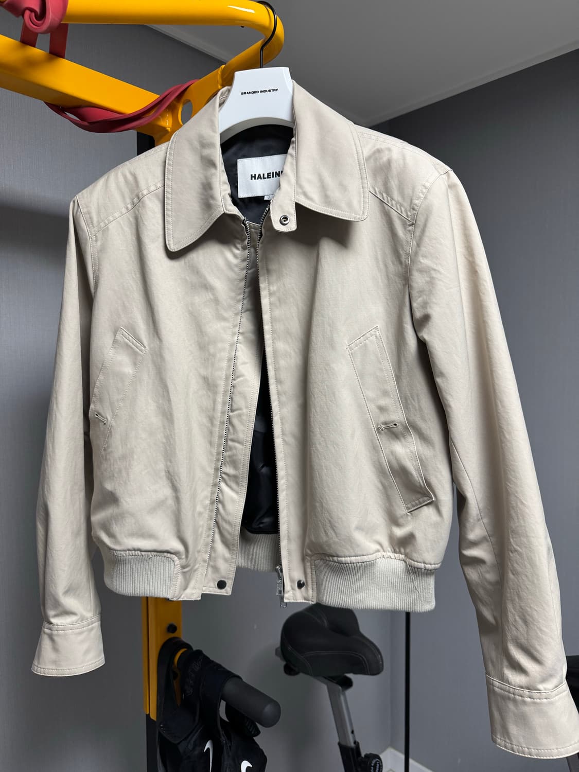 알렌느 3D detail short jacket 상품이미지2