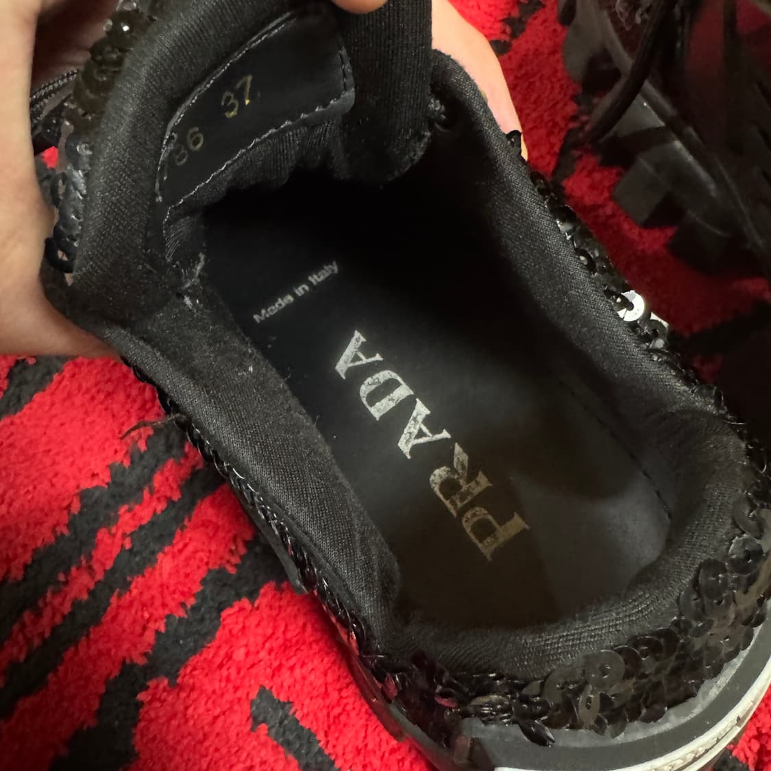 프라다 클라우드버스트 썬더 스니커즈 블랙 37 상품이미지3