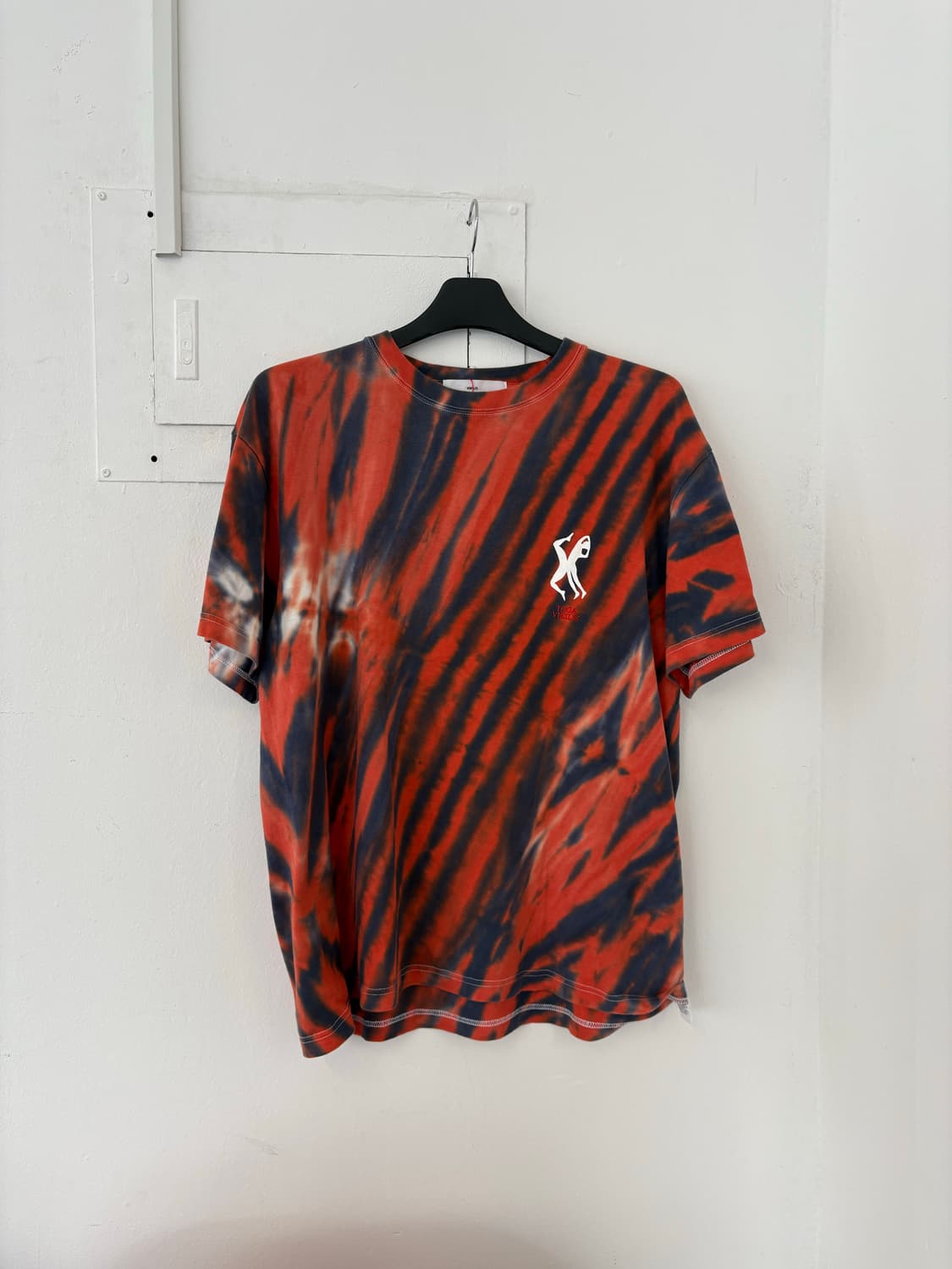 토가 비릴리스 티셔츠 상품이미지2