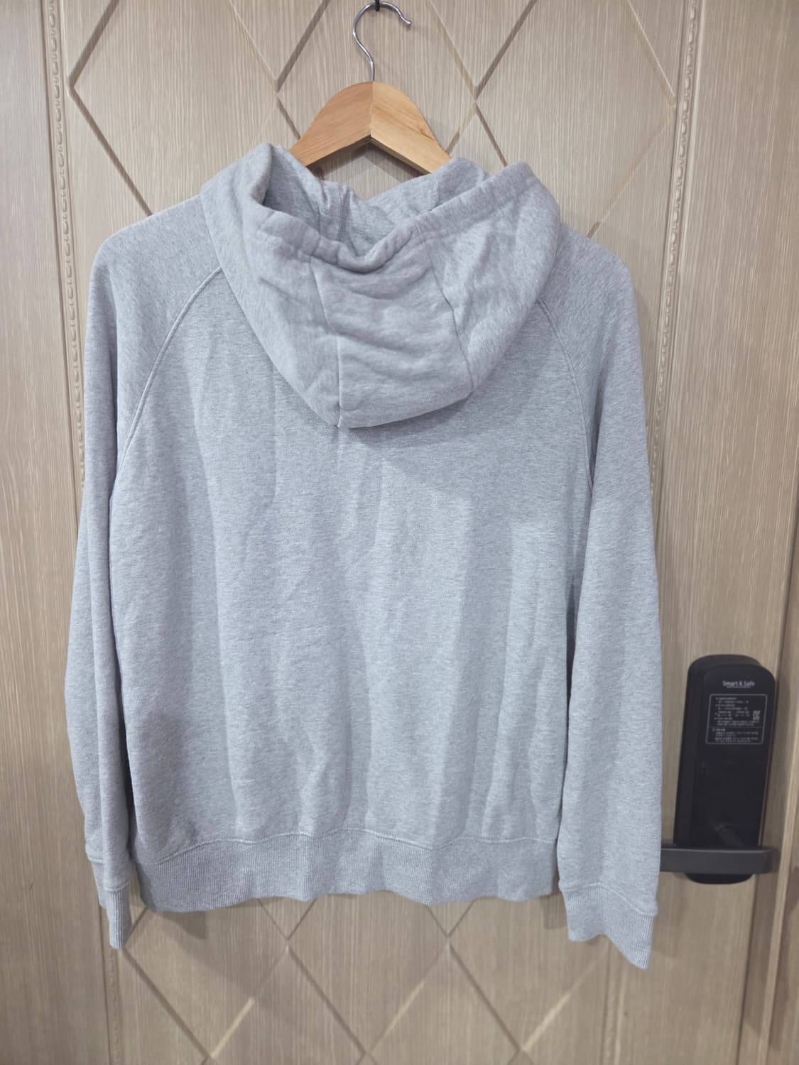 남성 게스 후드집업 상품이미지2