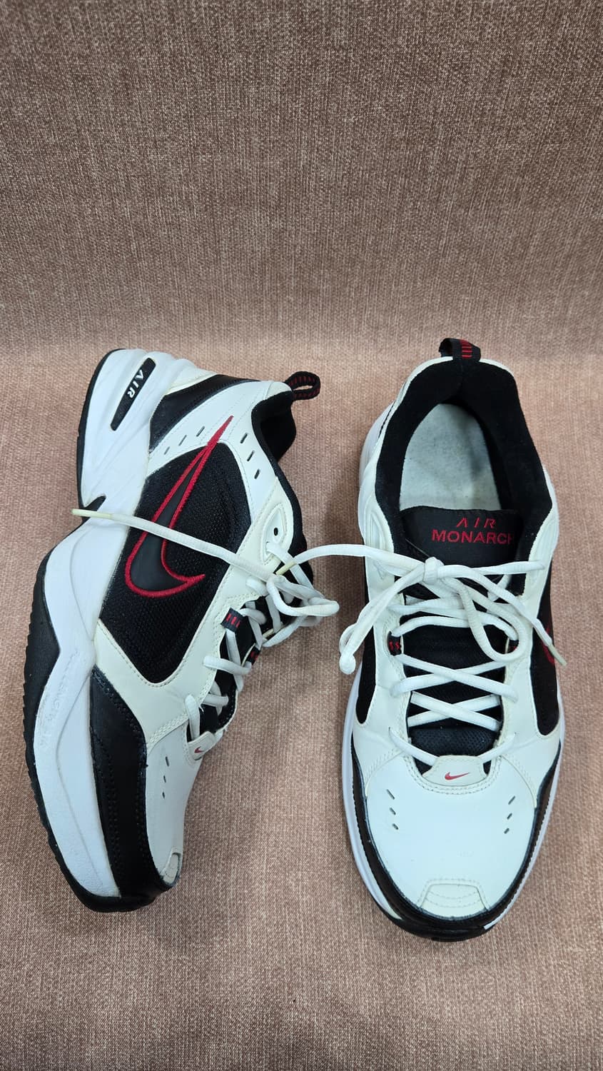 나이키 290mm- 에어 모나크 IV 흰검빨 운동화 상품이미지1