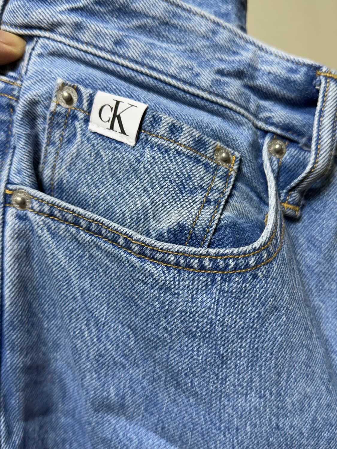 캘빈클라인 진스 90s 루즈핏 연청바지 상품이미지4