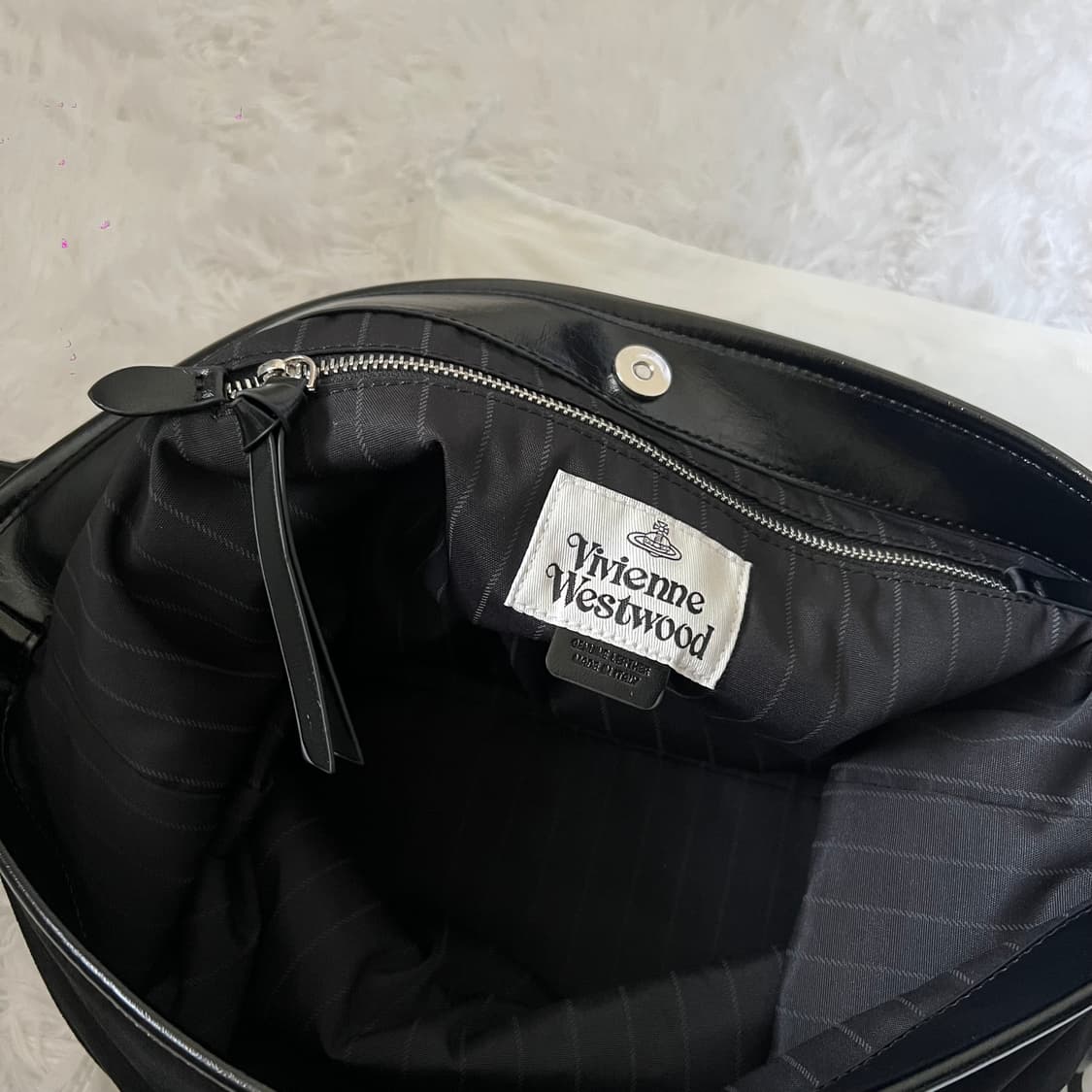비비안웨스트우드 낸시 호보백 블랙 상품이미지9