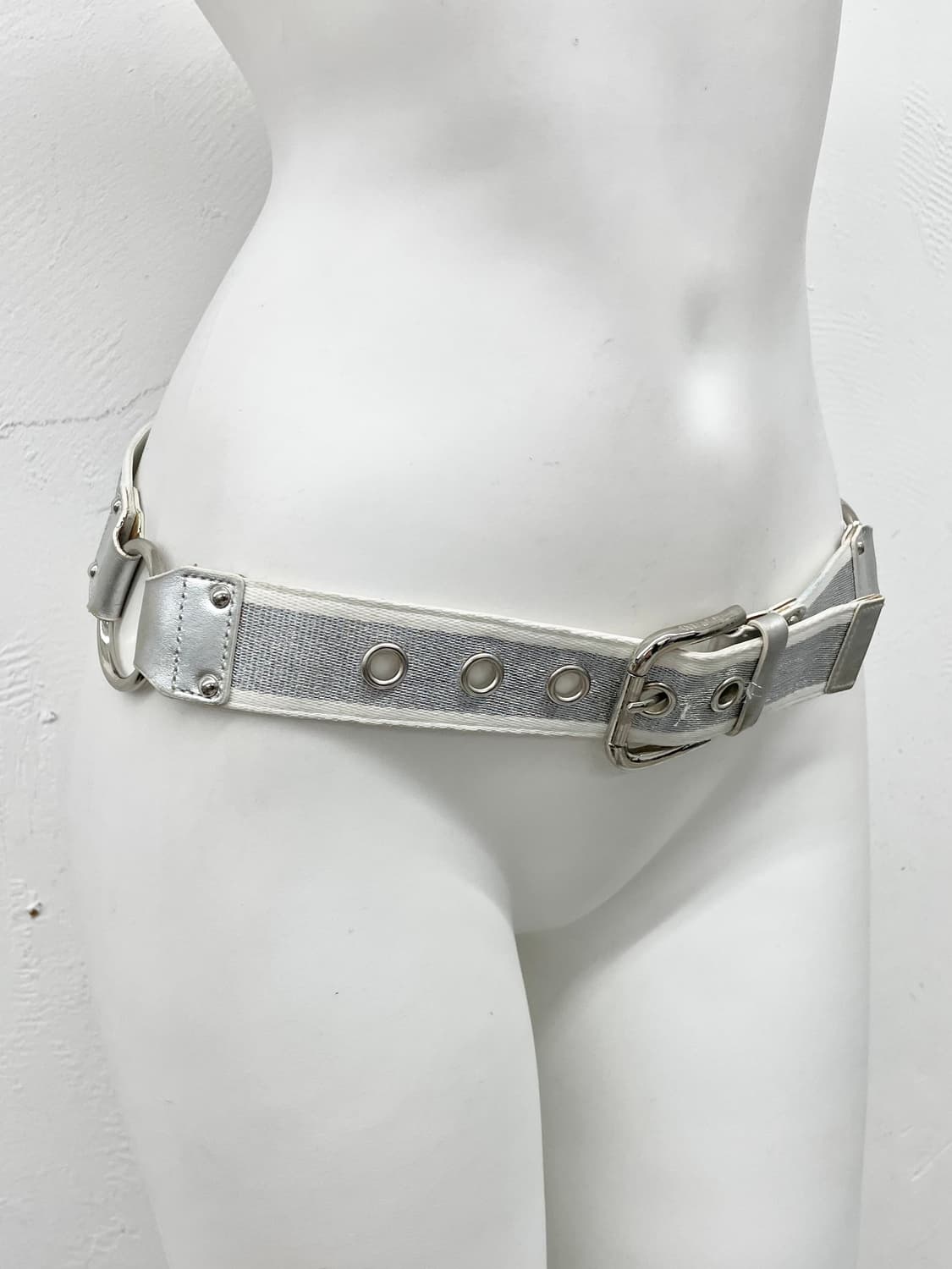 스포티 절개 펀칭 버클 벨트 상품이미지2