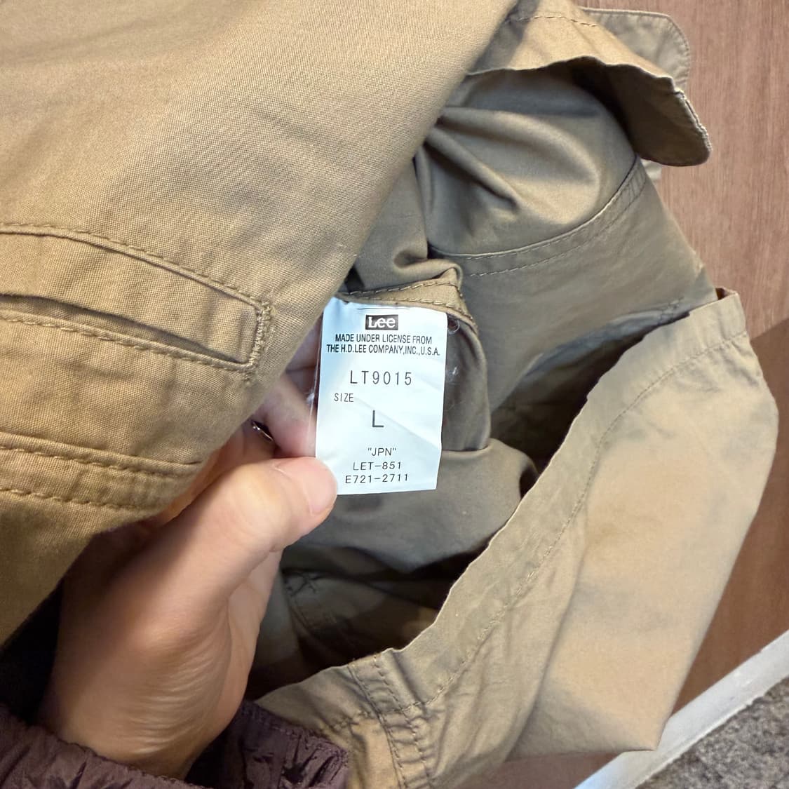 Lee 워크 롱 셔츠 자켓 로고 패치 사이드 포켓 디테일 베이지 상품이미지6