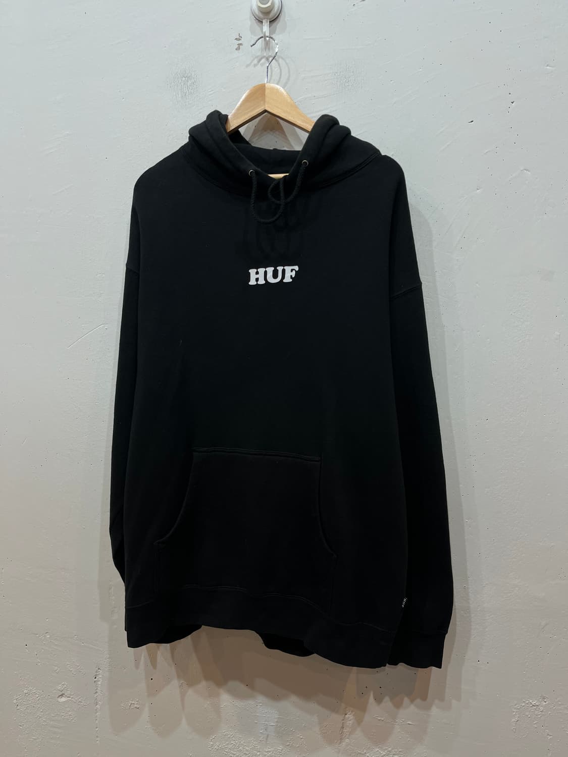 HUF 허프 피넛츠 8볼 후드 블랙 상품이미지2