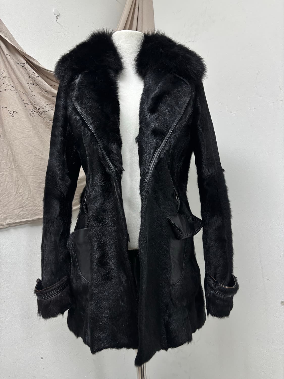 [VKEI] Fox Fur Black Straped SheepSkin j 상품이미지5