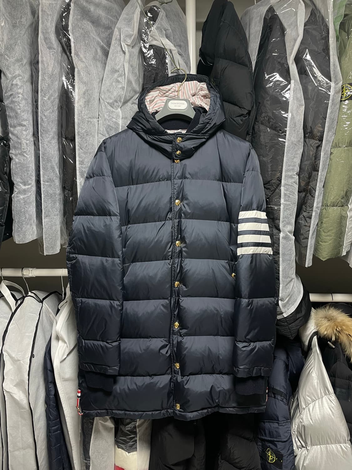 [4사이즈] 톰브라운 매트 나일론 사선 다운 코트 패딩자켓 상품이미지1