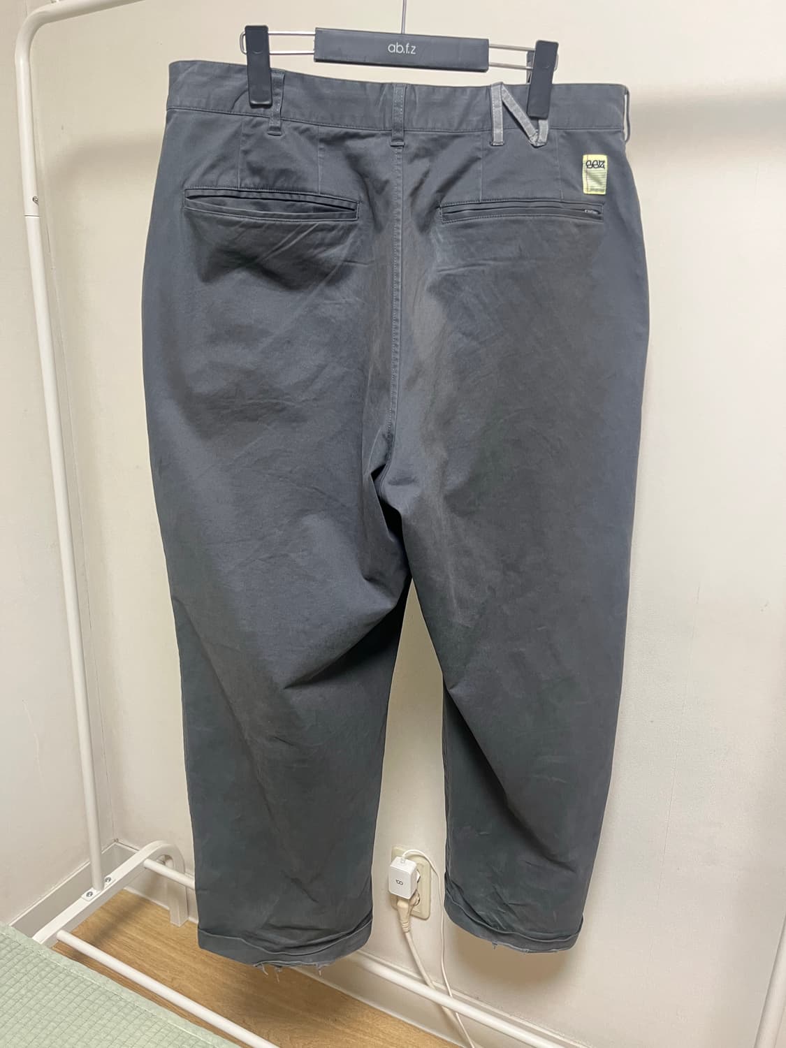 빔즈 SSZ 24년도 겟 헤머드 치노 팬츠 그레이 상품이미지6