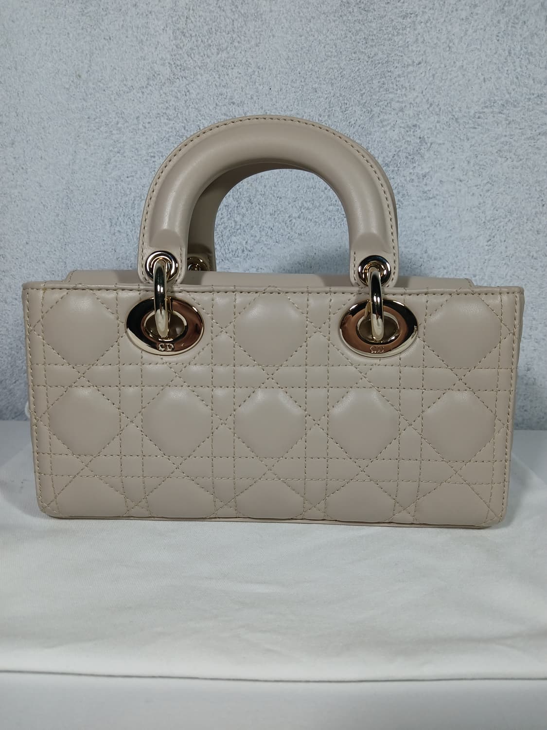 디올 디조이백 스몰 M0613ONGE 상품이미지4