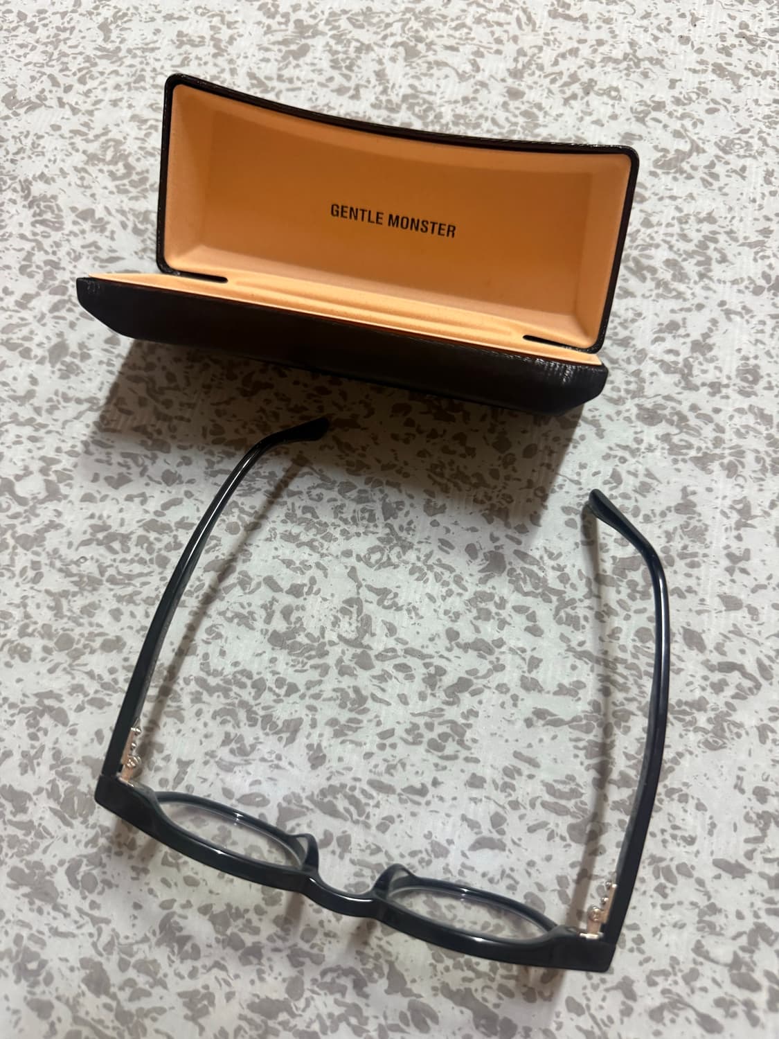 젠틀몬스터 데이 상품이미지3