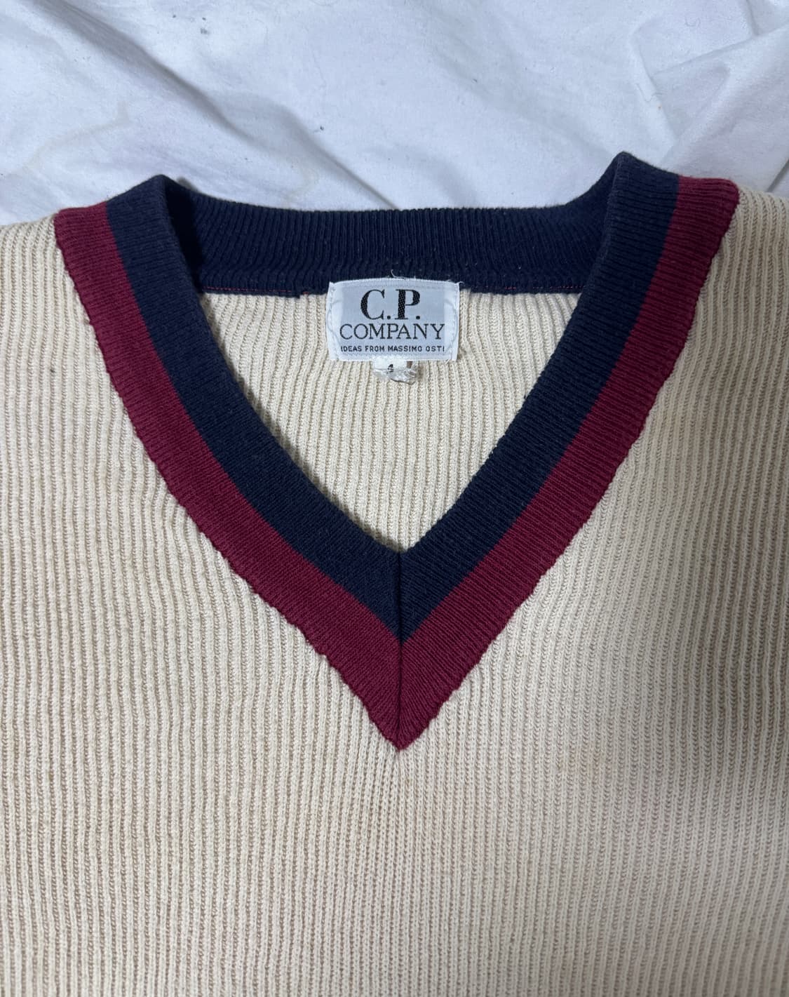90s cp 컴퍼니 브이넥 니트 상품이미지3