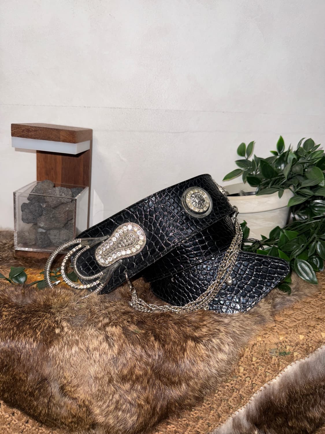 Black python oriental cubic chain belt 상품이미지1
