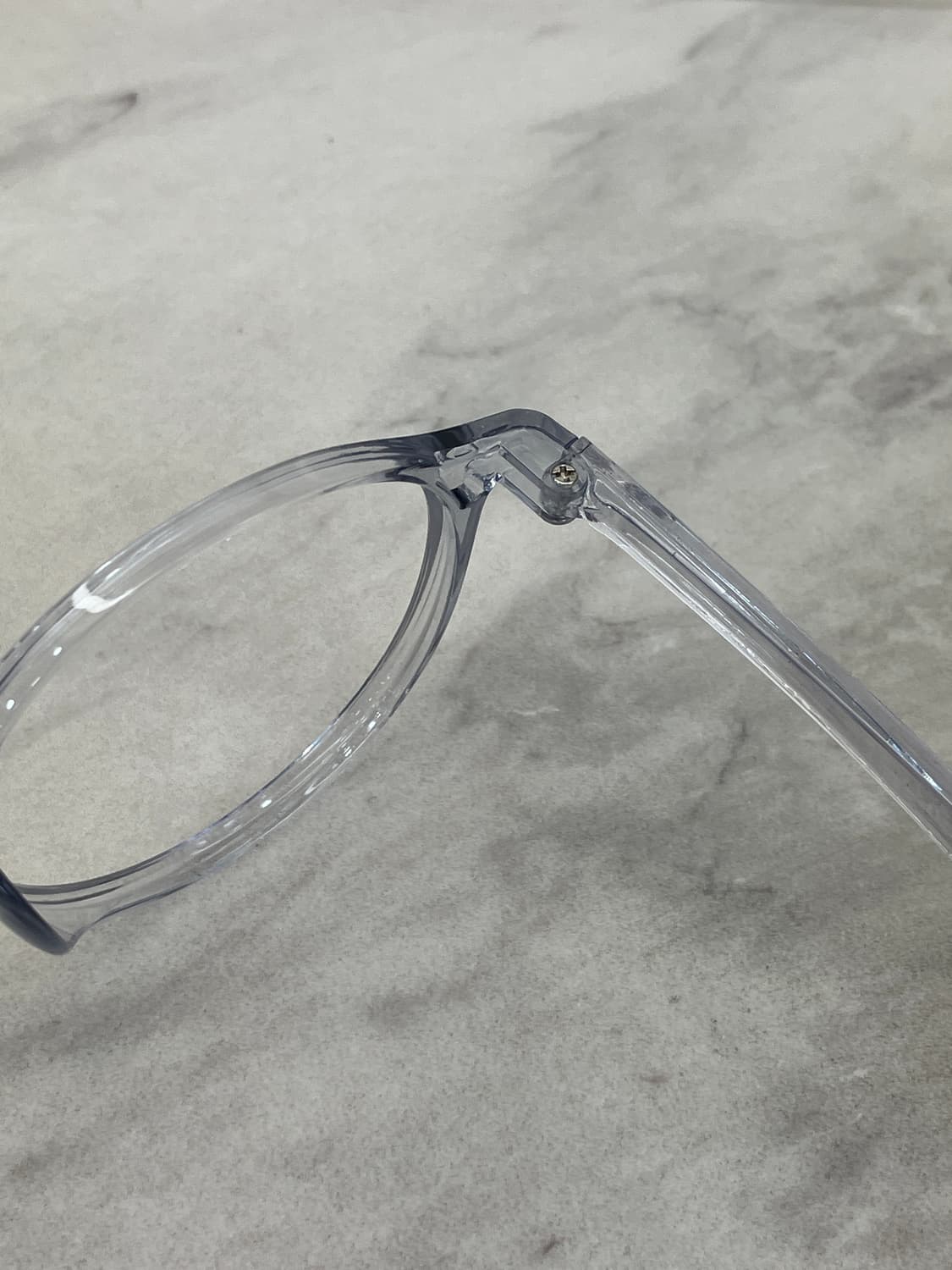 오앤씨 ONC 틴트 그레이 클리어 라운드 뿔테 안경 상품이미지3