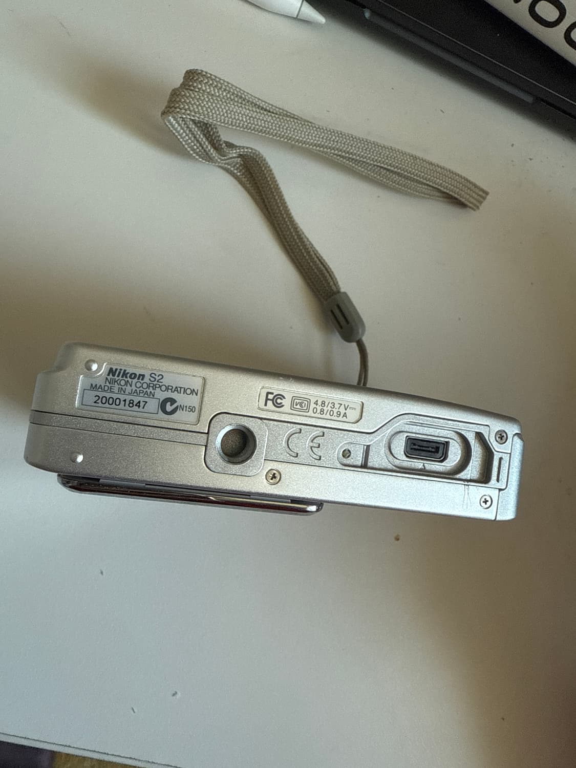 2005년에 니콘에서 출시한 쿨픽스 S2입니다 상품이미지5