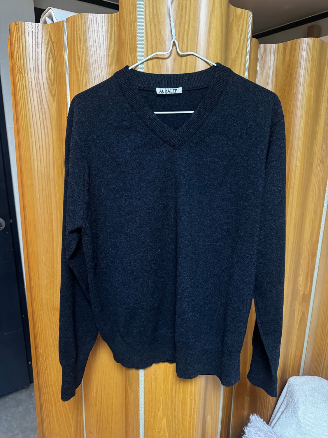 오라리 High Twist Wool Knit V Neck 차콜 상품이미지2