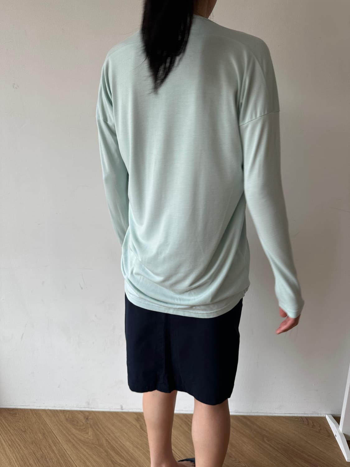 ATSURO TAYAMA 비대칭 셔링 플리츠 탑 상품이미지5