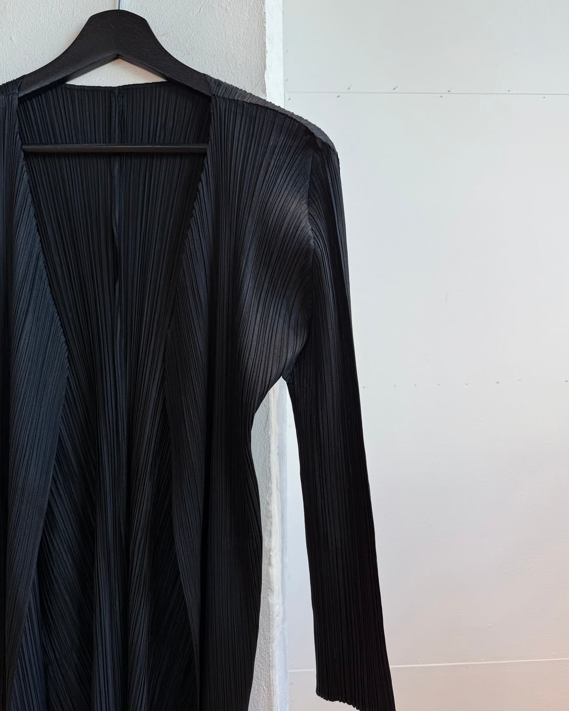 플리츠플리즈 블랙 링컬 오픈 자켓 상품이미지5