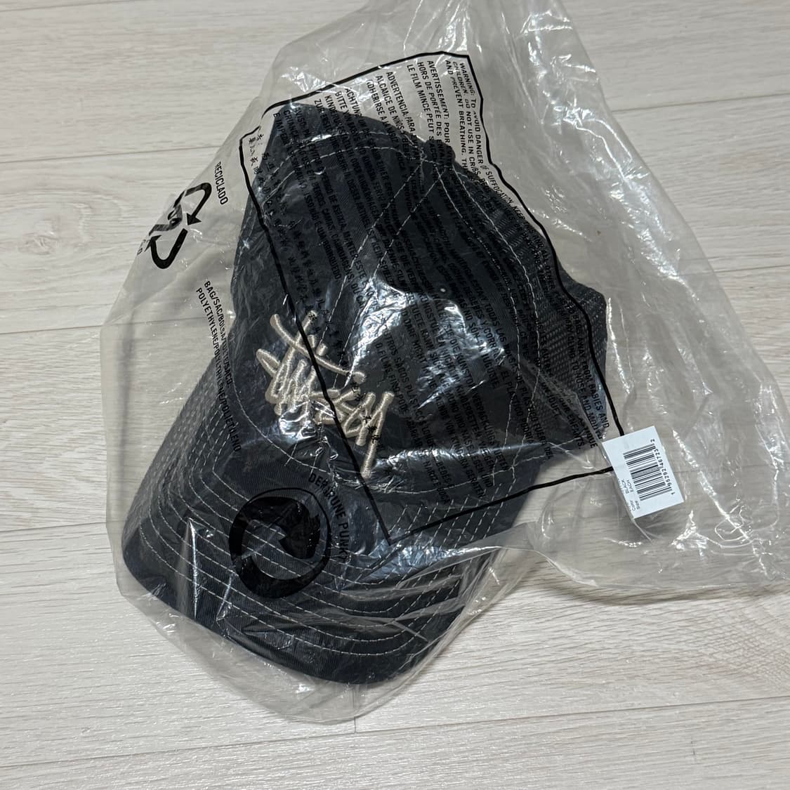 스투시 뉴에라 베이직 트러커 블랙 캡 모자 상품이미지2