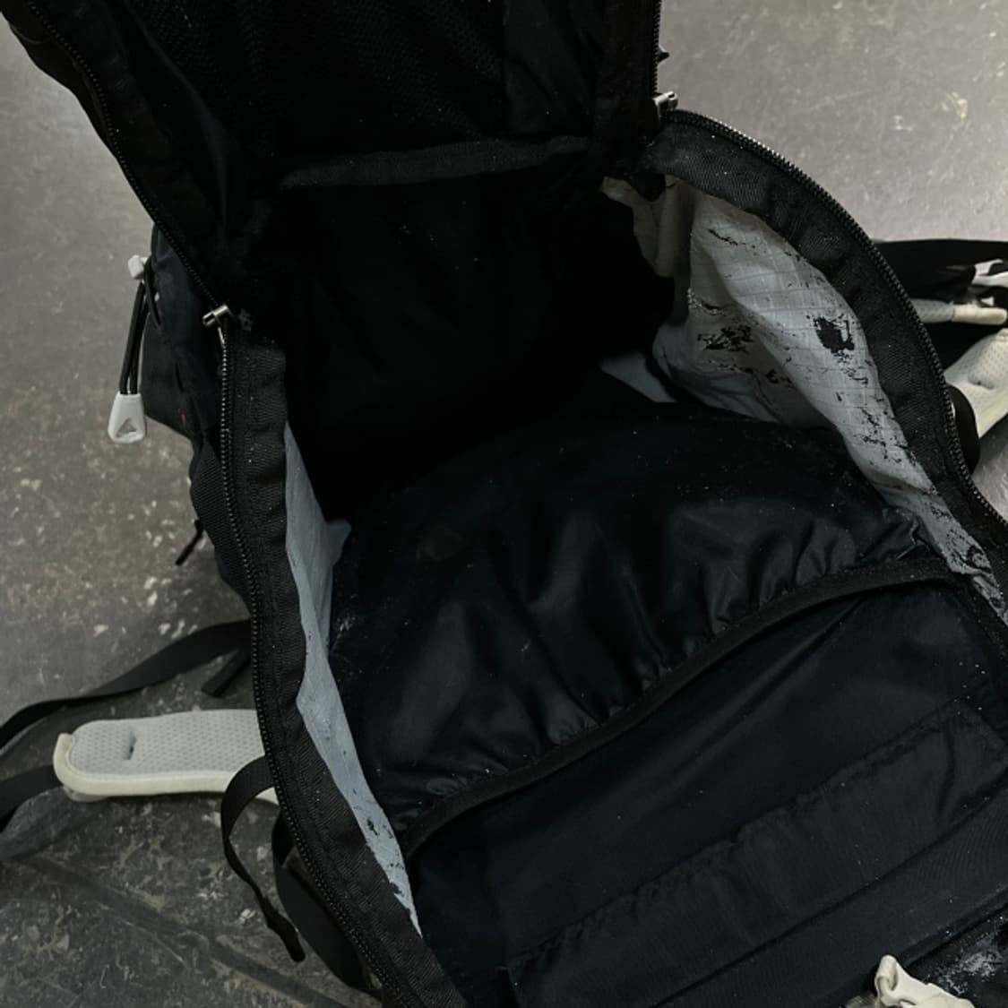 그레고리 아웃도어 30L 백팩 상품이미지7