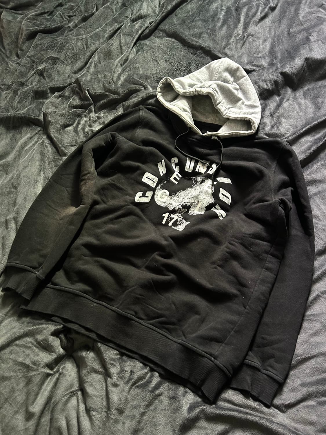 Neige Two tone Graphic hoodie 상품이미지1