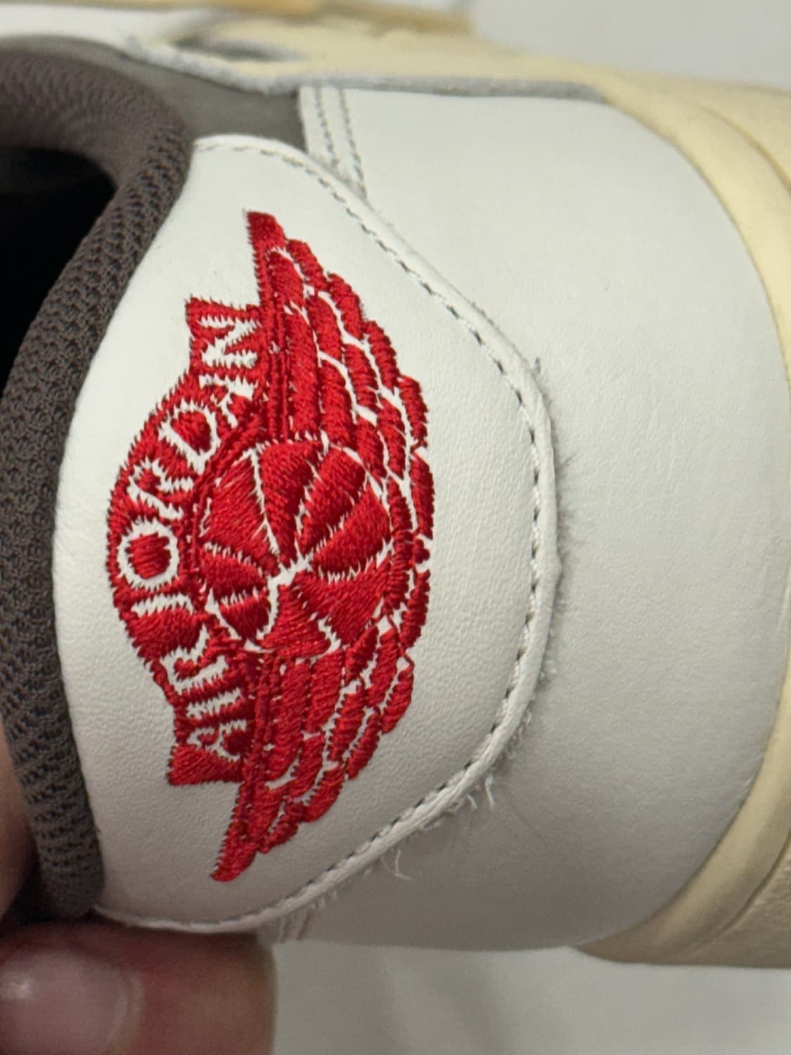 나이키 트레비스스캇 모카 상품이미지7