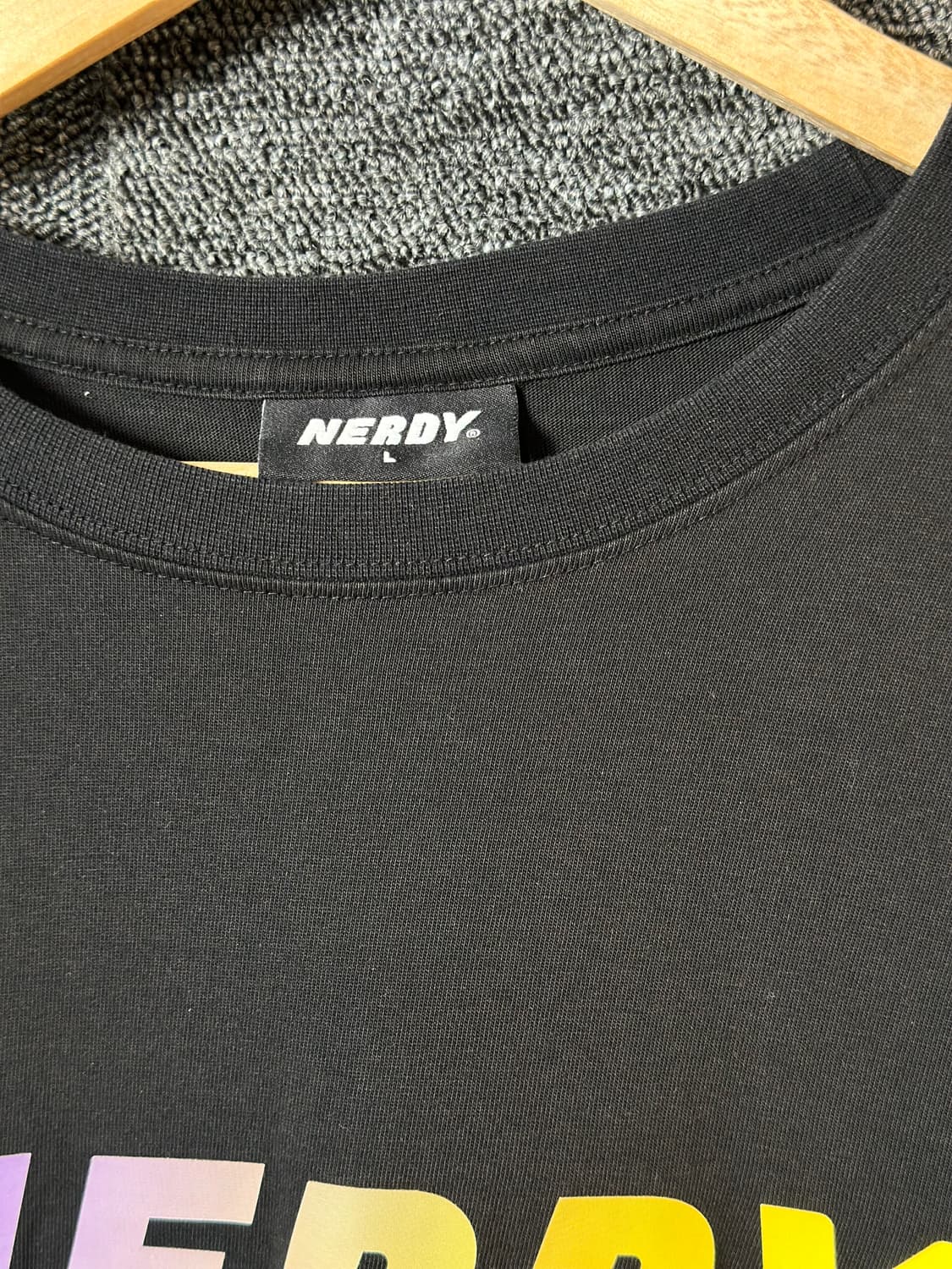널디 그라데이션 로고 반팔티 L 상품이미지4