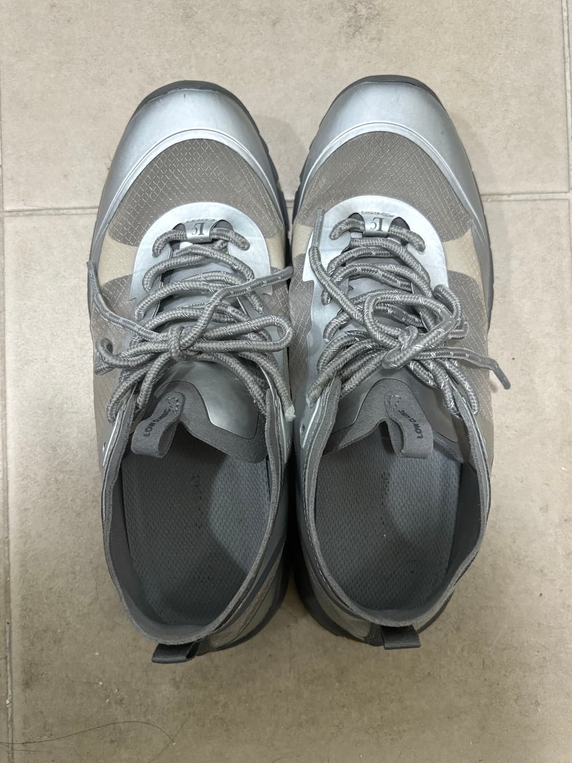 로우클래식 비브람 스니커즈 실버 245 상품이미지1