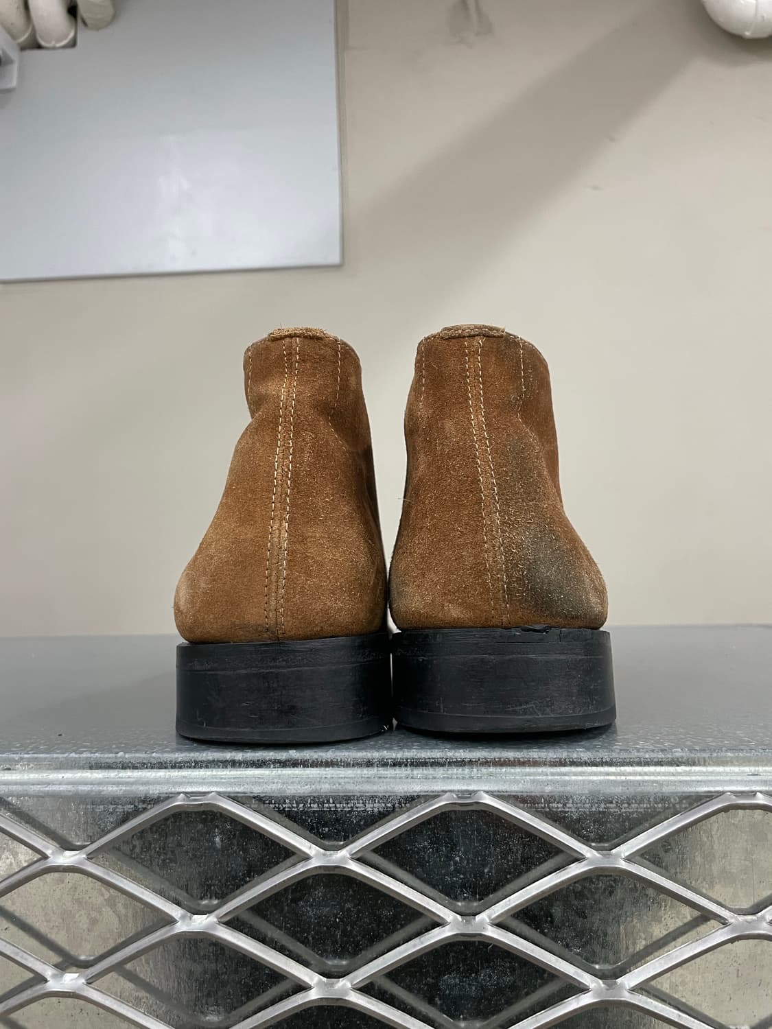 존 화이트 스웨이드 슈즈 9 상품이미지3