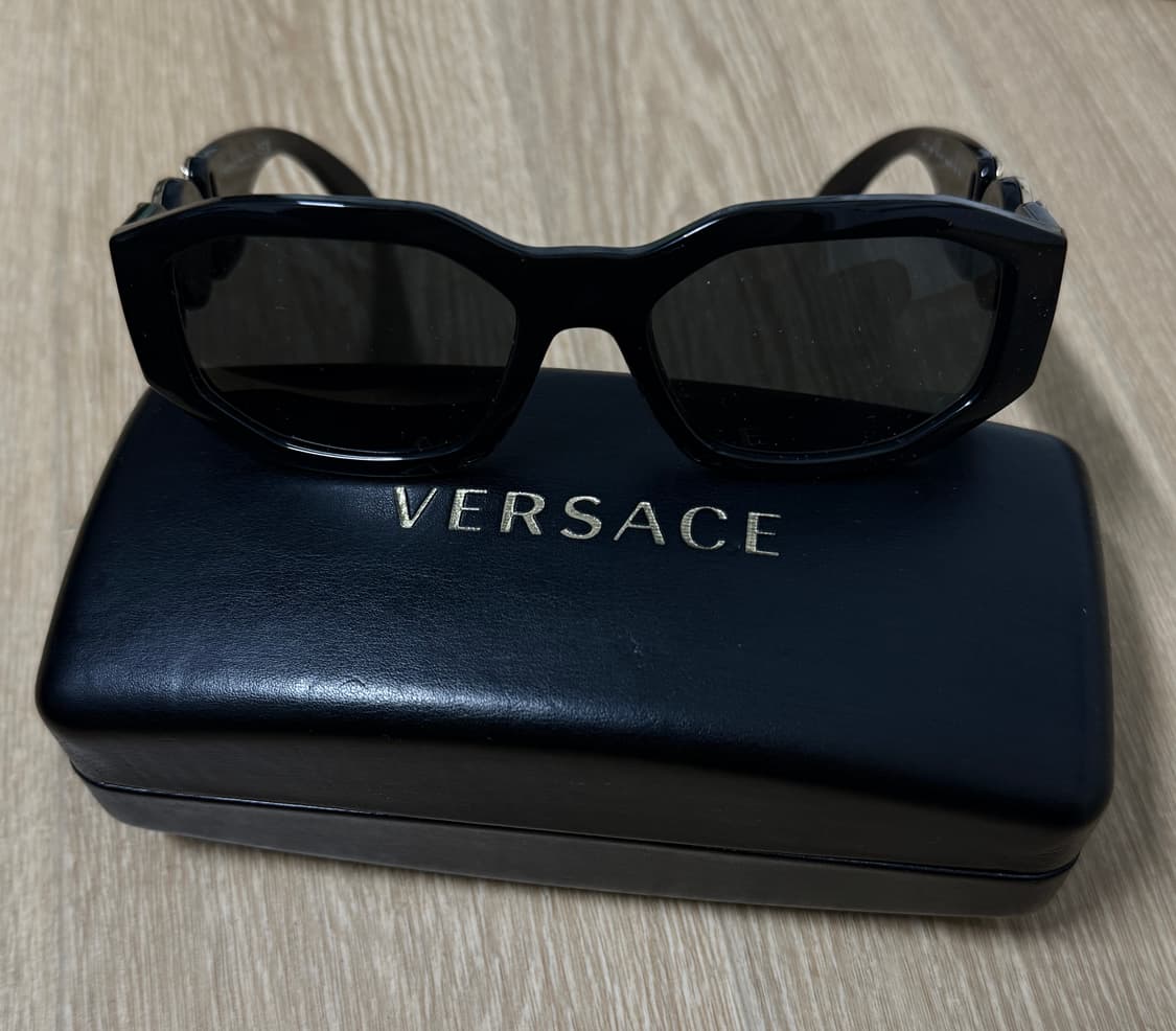 베르사체 선글라스 (태양, 현진, 김나영 착용) 상품이미지3