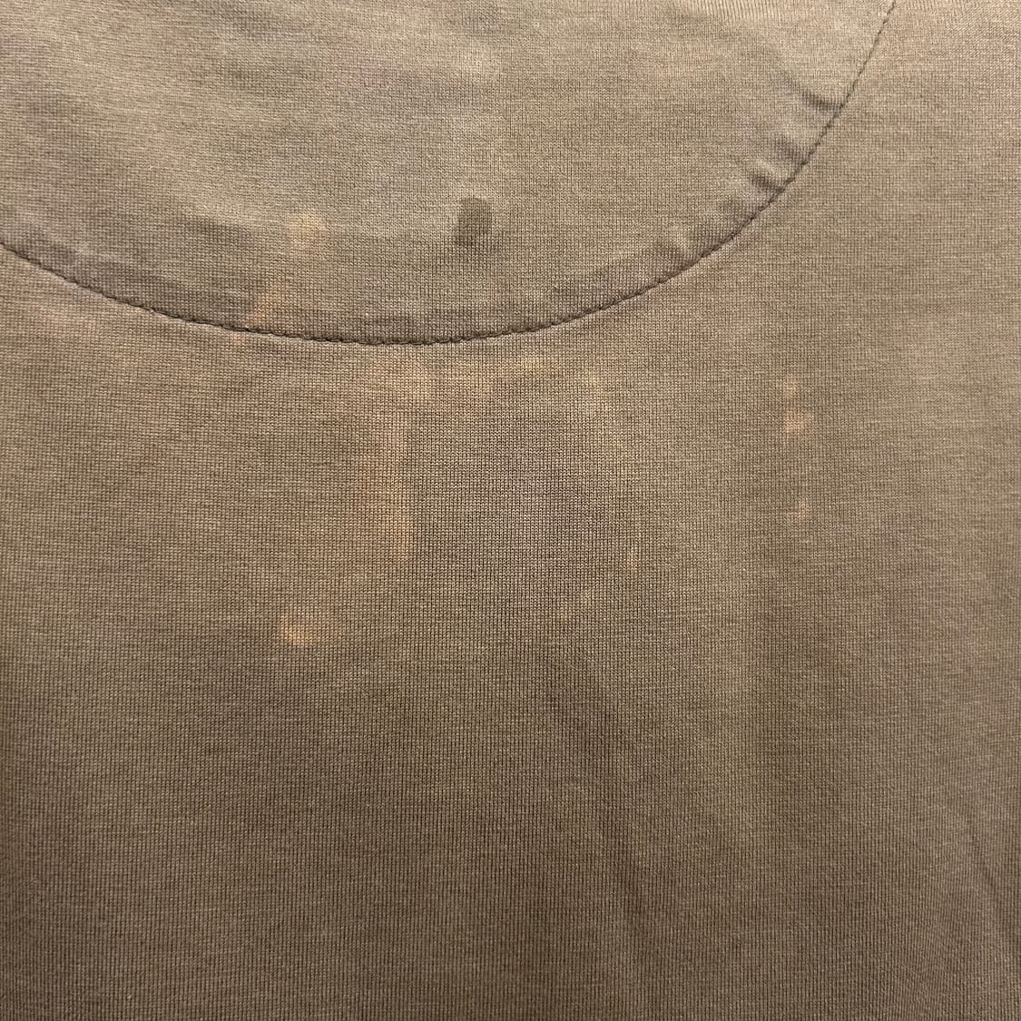 우영미 파리스 스몰 와펜로고 절개 반팔티 상품이미지6