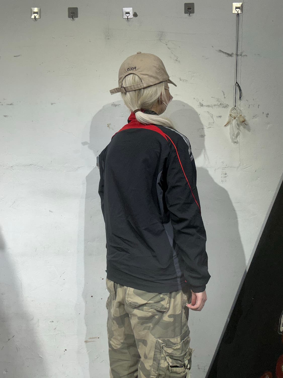 아식스 블랙 로고 사이드 라인 바람막이 자켓 S 상품이미지3