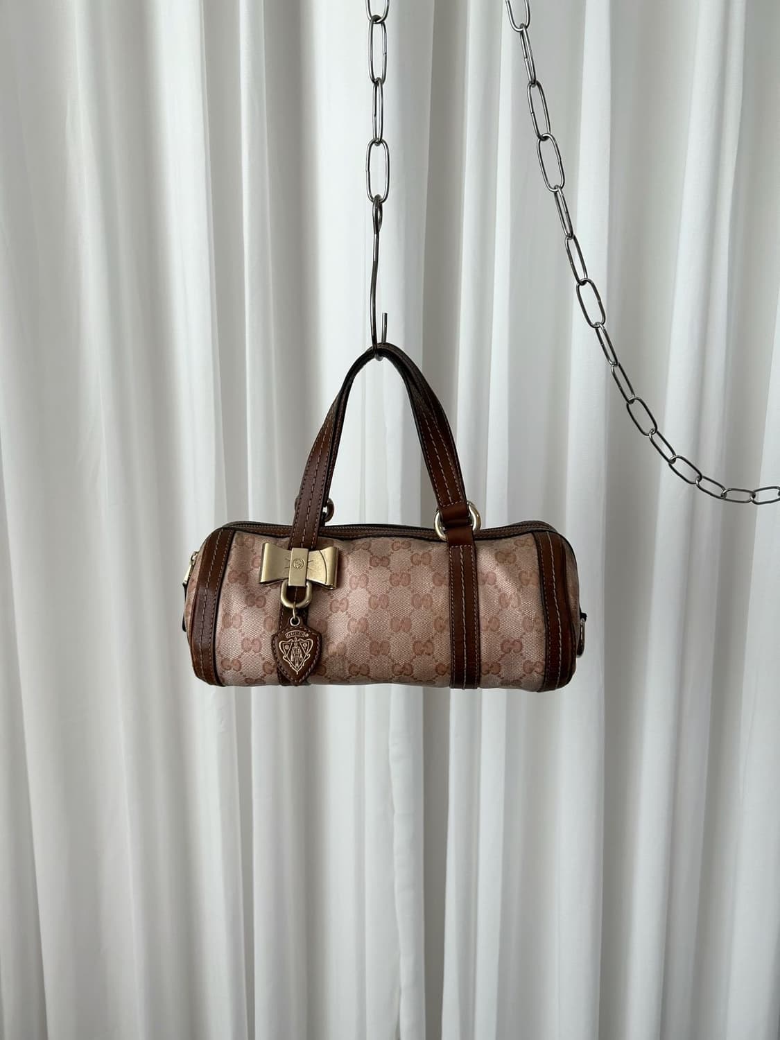 구찌 GG 크리스탈 듀체사 볼링백 상품이미지1