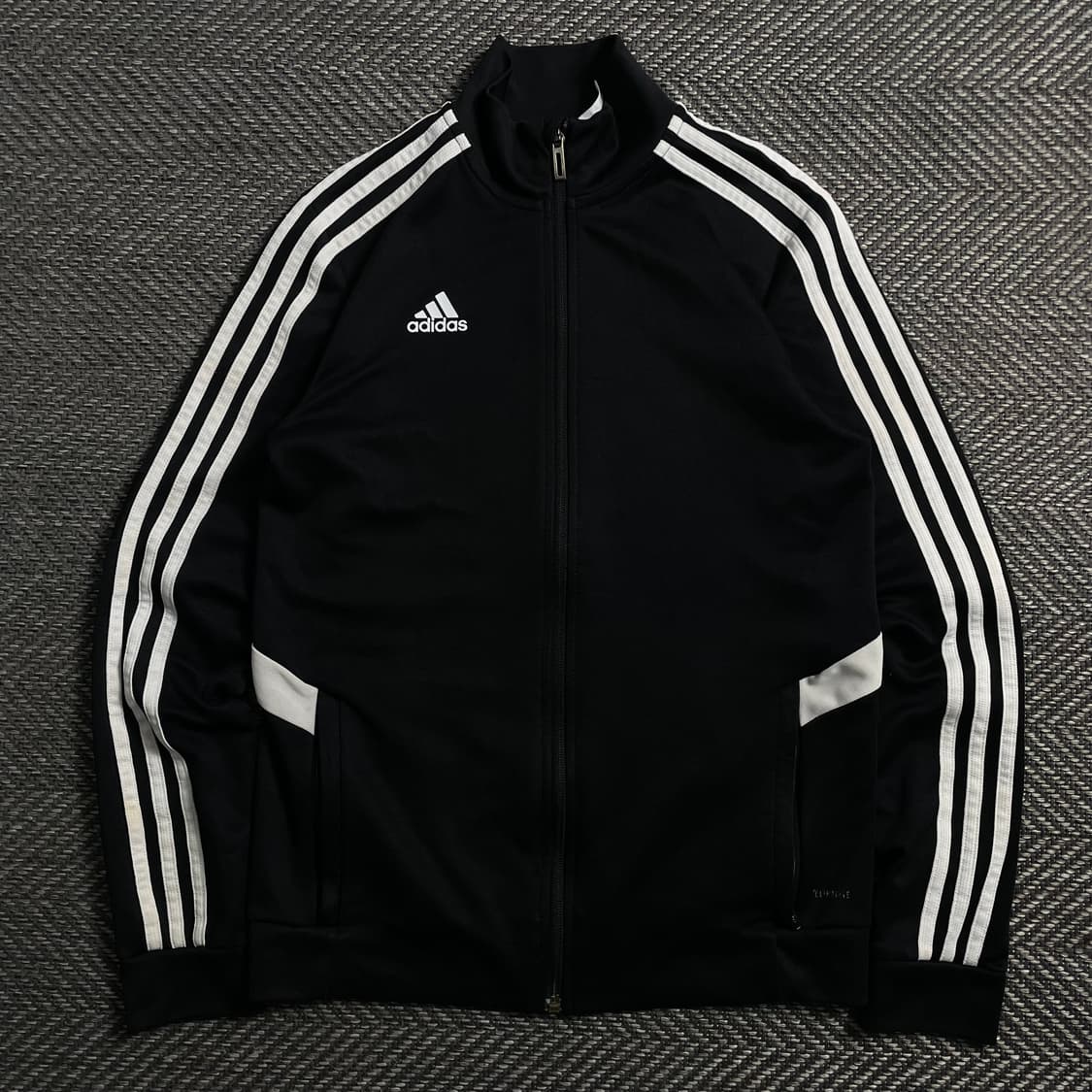 아디다스 에센셜 트랙탑 블랙 져지 o 4152 상품이미지1