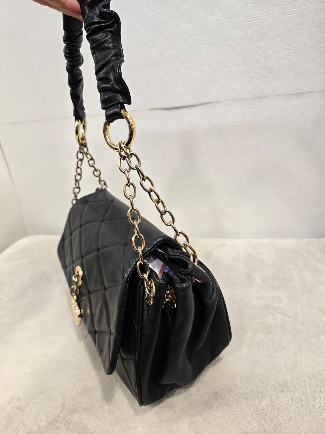 러브캣 블랙 퀼팅 체인 숄더백 가방 상품이미지4