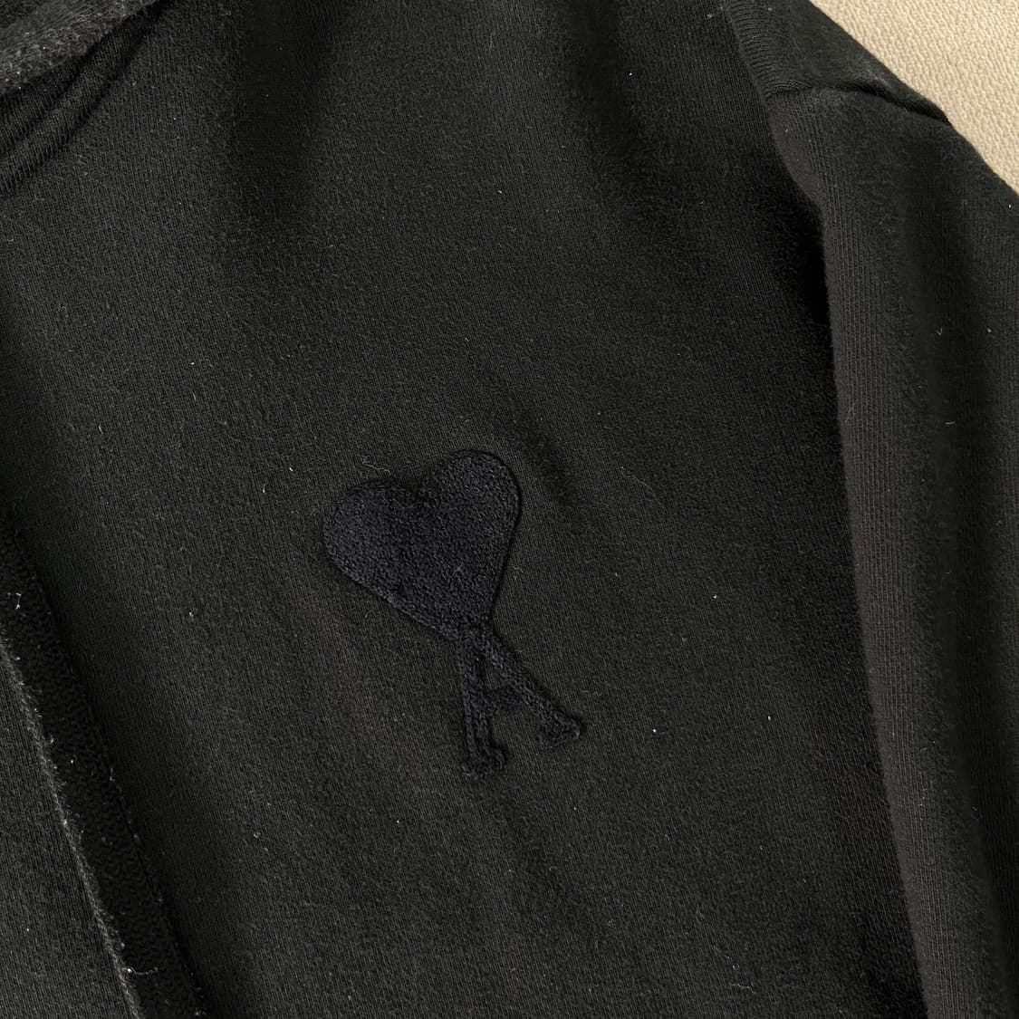 100 아미 하트로고 후드티 상품이미지2