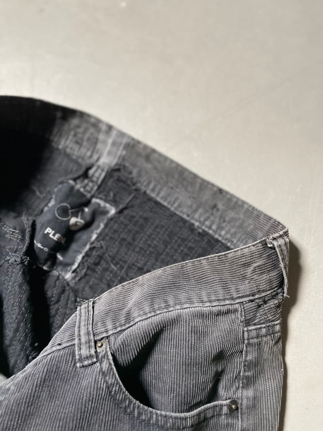 PLEIN (Japan) Distressed Corduroy Pants 상품이미지4