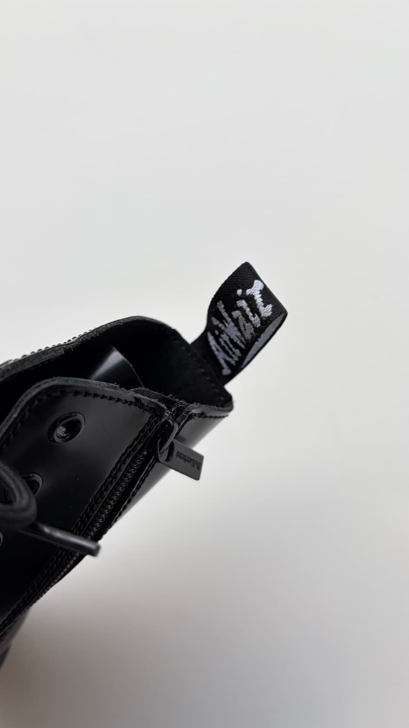 닥터마틴 제이든 화이트 스티치 8홀 부츠 상품이미지8