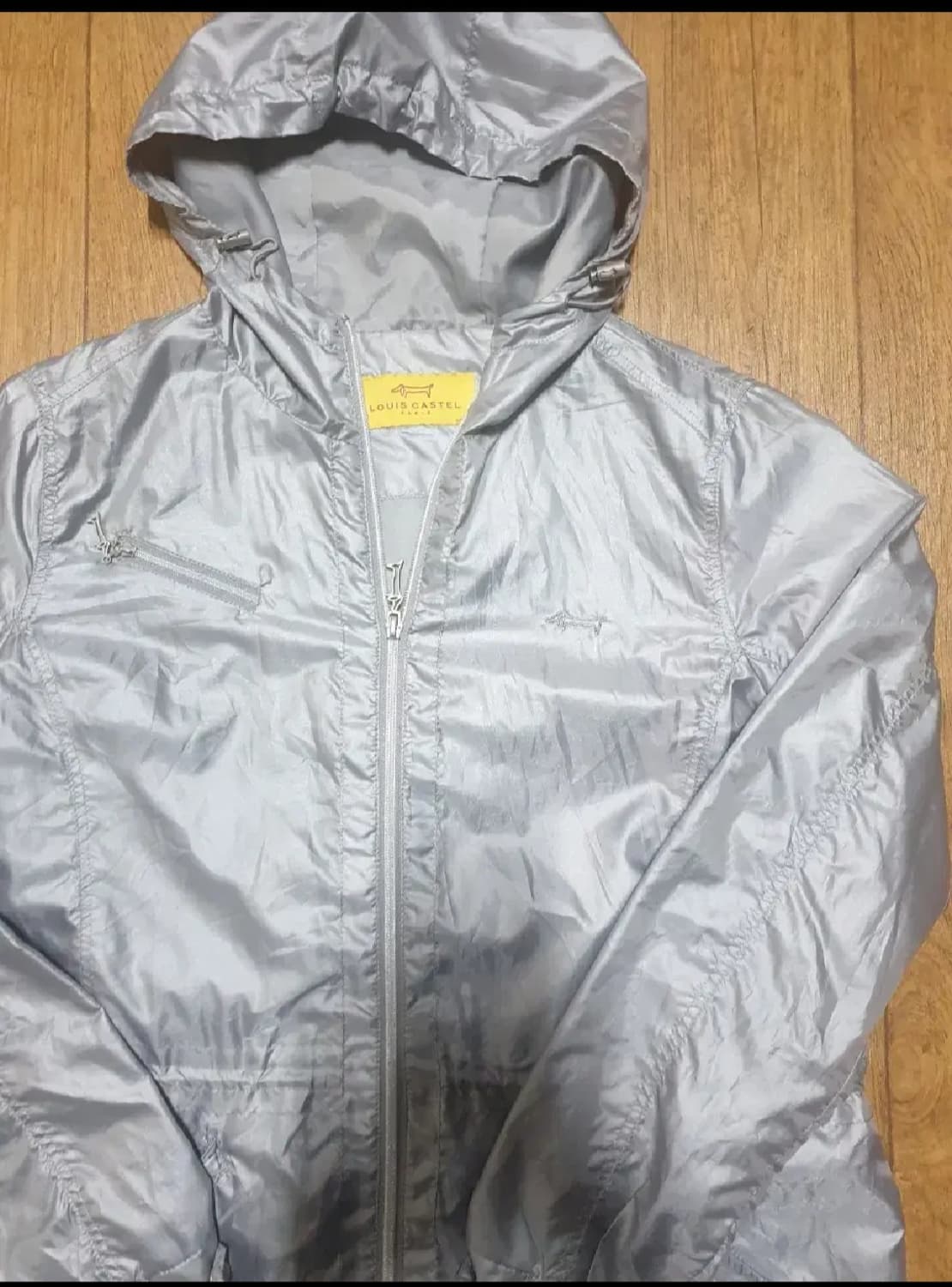 루이까스텔 골프 바람막이 95 사이즈입니다 상품이미지3