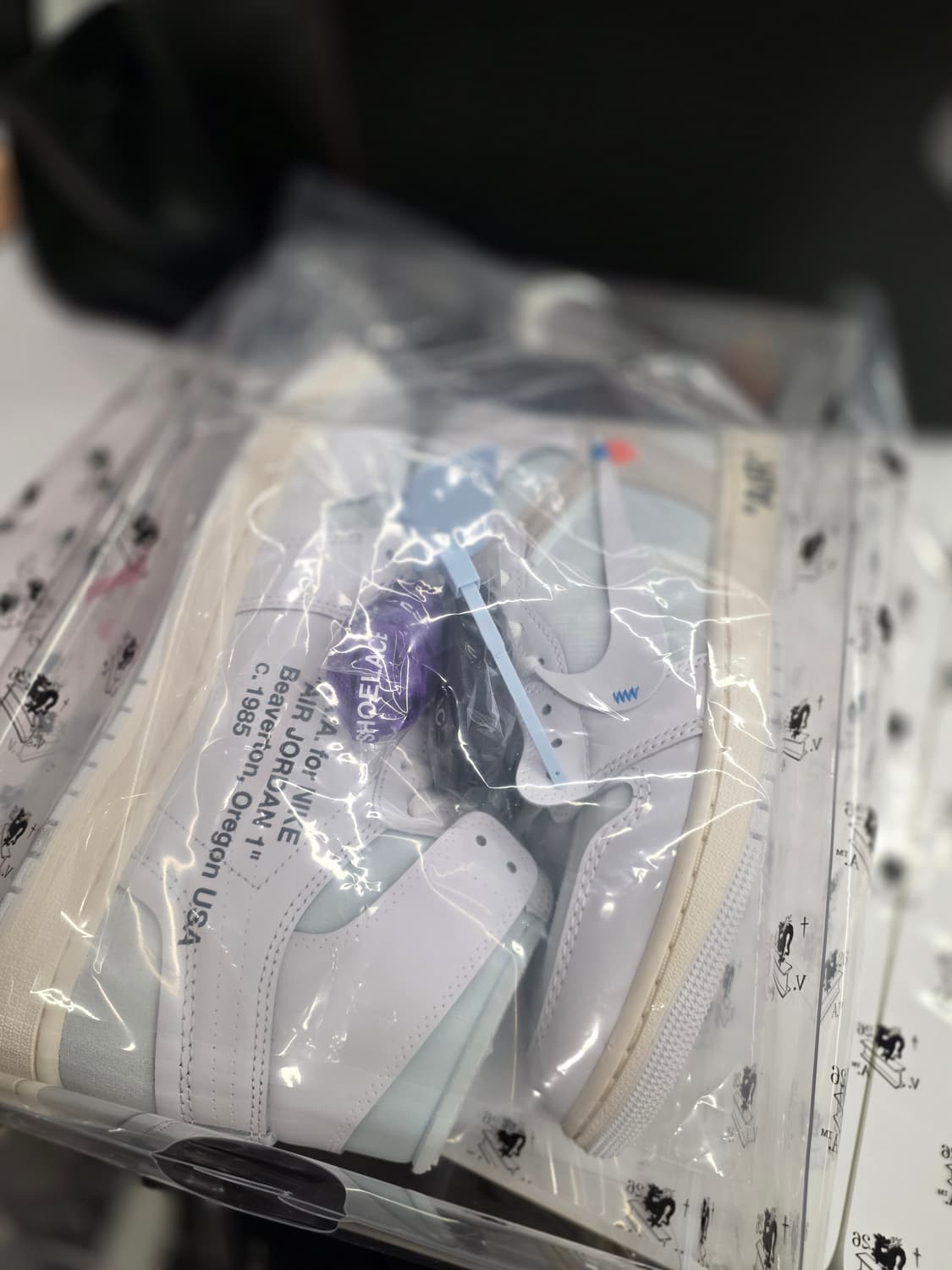 V.A.A x 에어 조던 1 하이 알래스카 280 상품이미지1