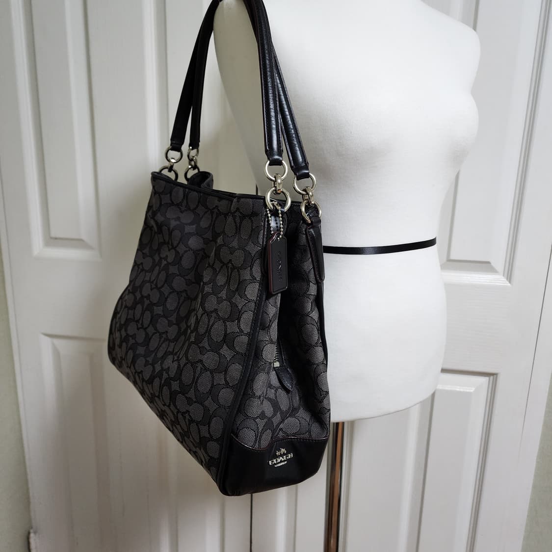 코치 숄더백  상품이미지3