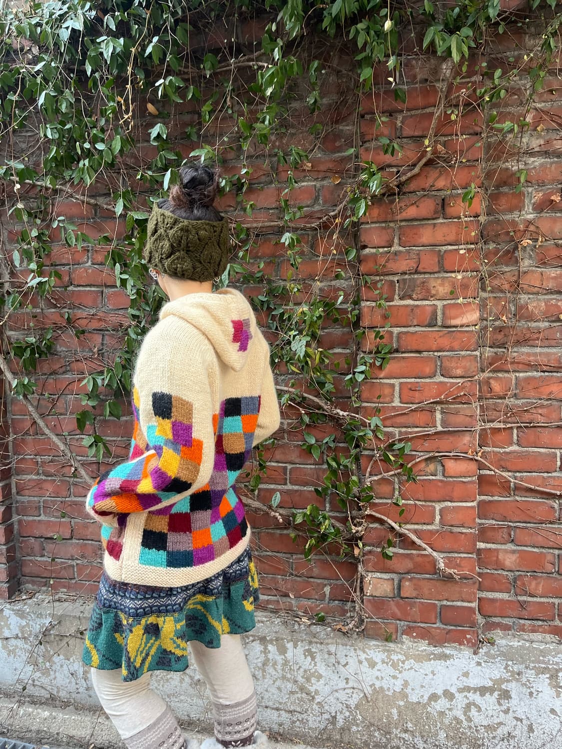 컬러풀 포인트 후드 울 니트 집업 상품이미지5